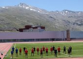 Los deportistas de la Rfedi inician la pretemporada en el CAR de Sierra Nevada