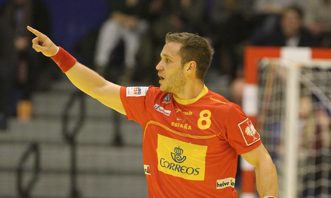 spain_hungary_Victor_Tomas