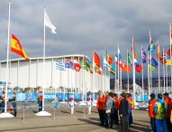 La bandera española ya ondea en la Villa Olímpica de Sochi