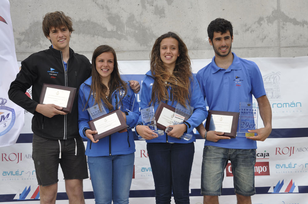 Mas, Llena y las hermanas Munté vela