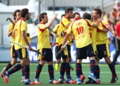 Los 'redsticks' arañan un valioso empate a Inglaterra
