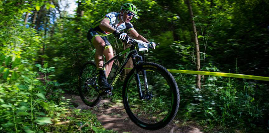 El biker español José Antonio Hermida durante una carrera. Fuente: AD