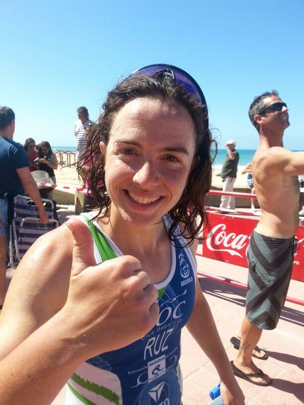 Ana Ruz tras proclamarse campeona de Andalucía. Fuente: AD