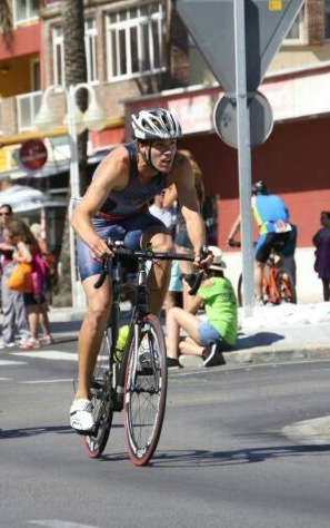 El triatleta malagueño ha estado vinculado al deporte desde los 4 años. Fuente: AD