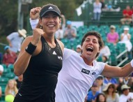 Carla Suárez y Garbiñe Muguruza campeonas en Stanford