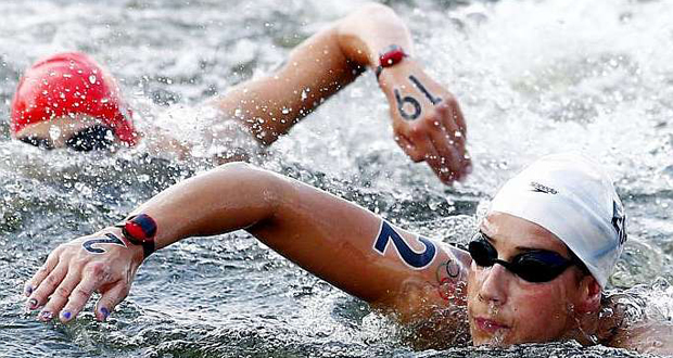 La nadadora española Erika Villaécija en una prueba de aguas abiertas. Fuente: AD