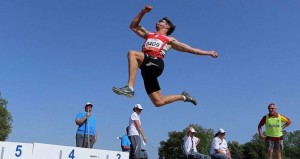 Xavi Porras durante un salto. Fuente: AD