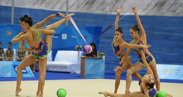 El equipo español de gimnasia rítmica durante uno de sus ejercicios en el tapiz. Fuente: Oleg Naumov