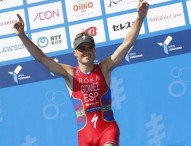 Gómez Noya revalida su triunfo en el triatlón de Pekín