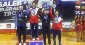 Marta Calvo en el podio. Fuente: fetaekwondo