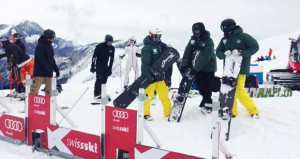 El equipo español de snowboardcross durante un entrenamiento. Fuente: RFEDI