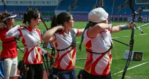 Alicia, Miriam y Adriana. Fuente: archery world