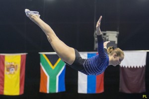 La gimnasta de trampolín.