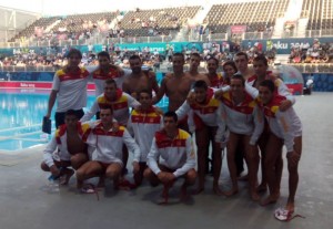 La selección española de waterpolo masculino tras ganas su partido ante Croacia. Fuente: COE