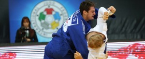 Nikoloz en un combate. Fuente: intjudo