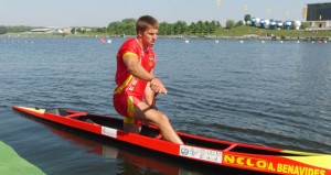 Sete Benavides en su canoa. Fuente: RFEP