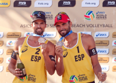 Herrera-Gavira, bronce en Long Beach