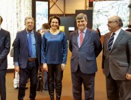 Cardenal se pasea por Fitur