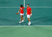 Nadal y Garbiñe renuncian al doble mixto; Ferrer y Carla caen