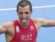 Jairo Ruiz logra el bronce en triatlón en Copacabana