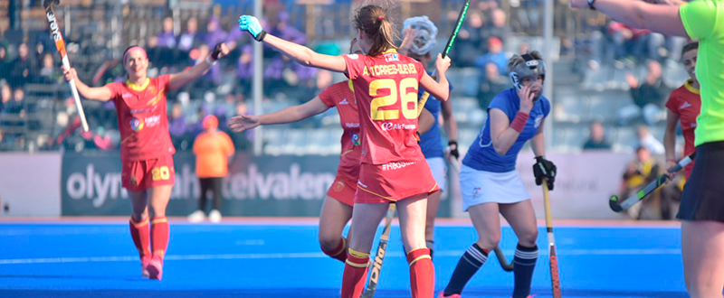 Las 'Redsticks' celebran un gol. Fuente: Arnau Martínez.