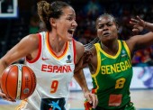 España, a cuartos tras ganar a Senegal