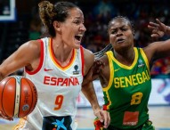 España, a cuartos tras ganar a Senegal