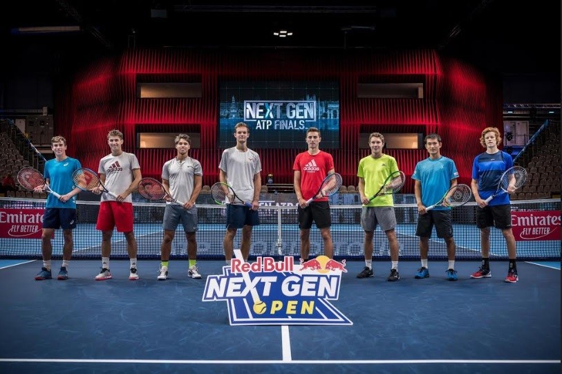 Fotografía: Sebastian Marko / Red Bull Content Pool https://maquinadoesporte.uol.com.br/artigo/red-bull-patrocinara-torneio-de-tenis-paralelo-ao-da-atp_37927.html