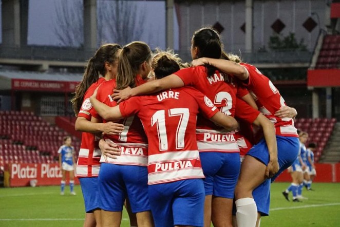 Granada CF contra el Alhama en los Cármenes. Fuente: Granada CF