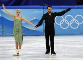 Adrián Diaz y Olivia Smart consiguen el diploma olímpico