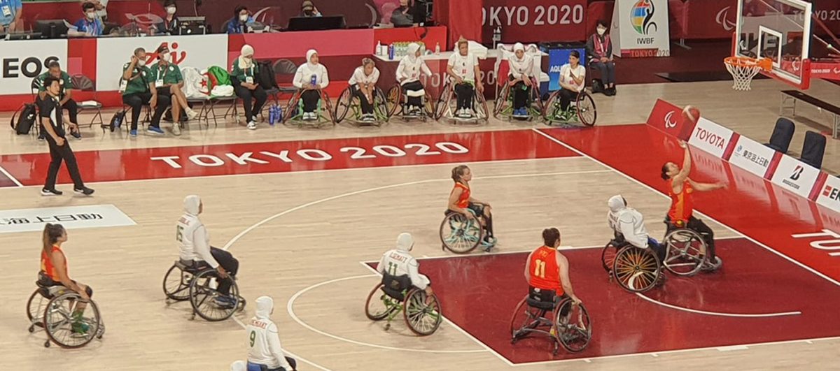 Equipo femenino español de baloncesto en silla. Fuente: CPE