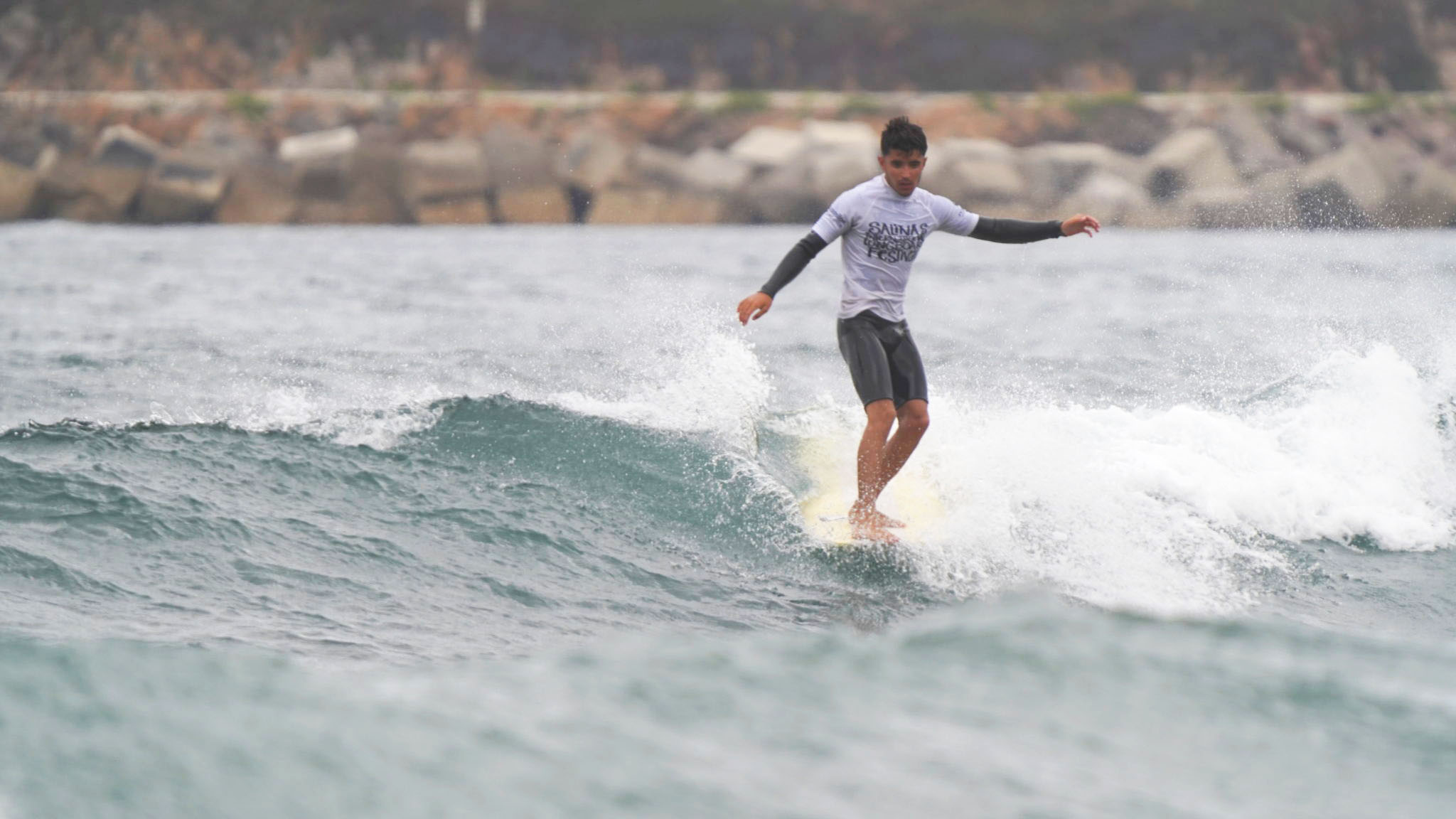 Carlota Jáuregui y Nicolás García, campeones de España de Longboard 2022. Fuente: FES