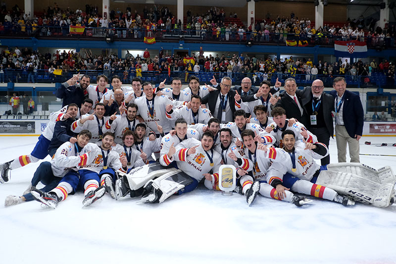 Selección Española Masculina de Hockey Hielo. Fuente: COE