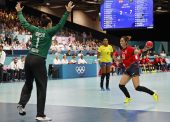 Amargo debut de la selección española de balonmano femenino en París 2024