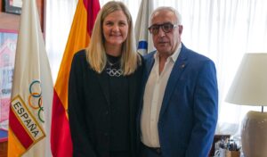 Kirsty Coventry visita el COE y se reúne con Alejandro Blanco