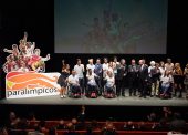 John Smith viste a los paralímpicos españoles en París