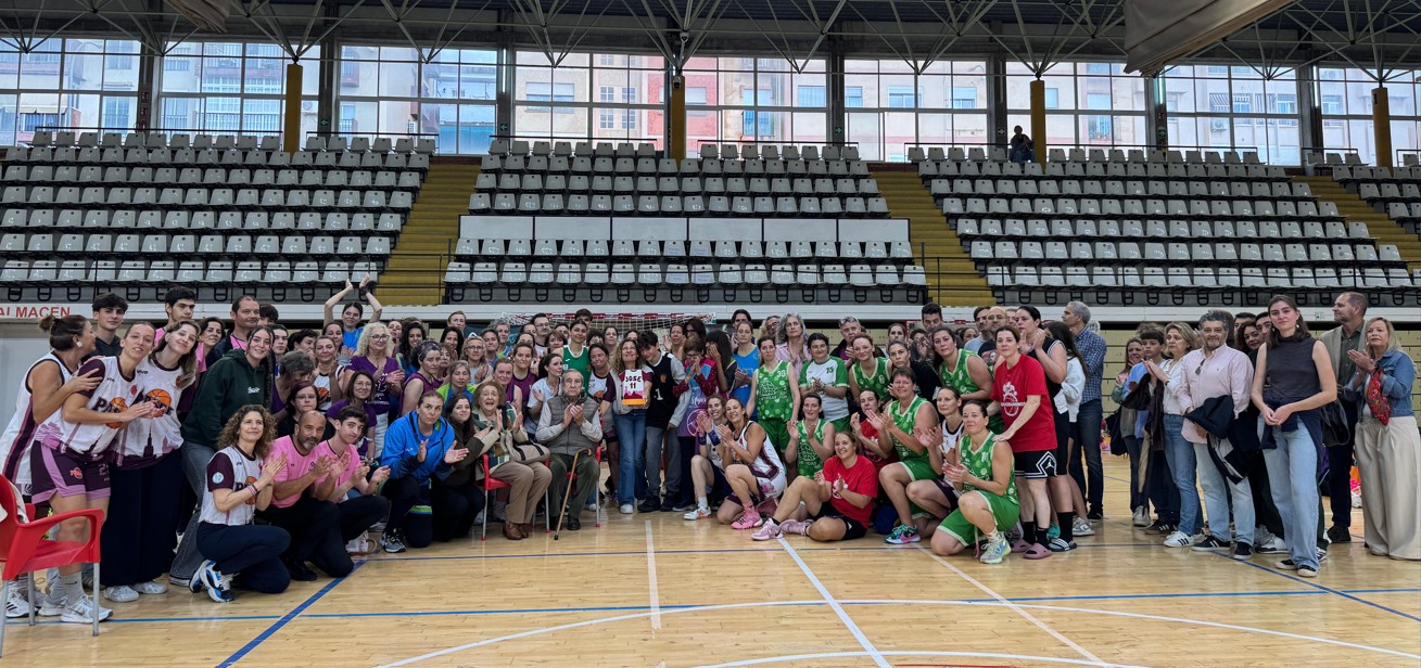Fiesta +35 de baloncesto femenino en Málaga. Fuente: AD
