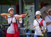 Daniel Castro e Inés de Velasco, 44º y 48ª en el debut del tiro con arco en Japón