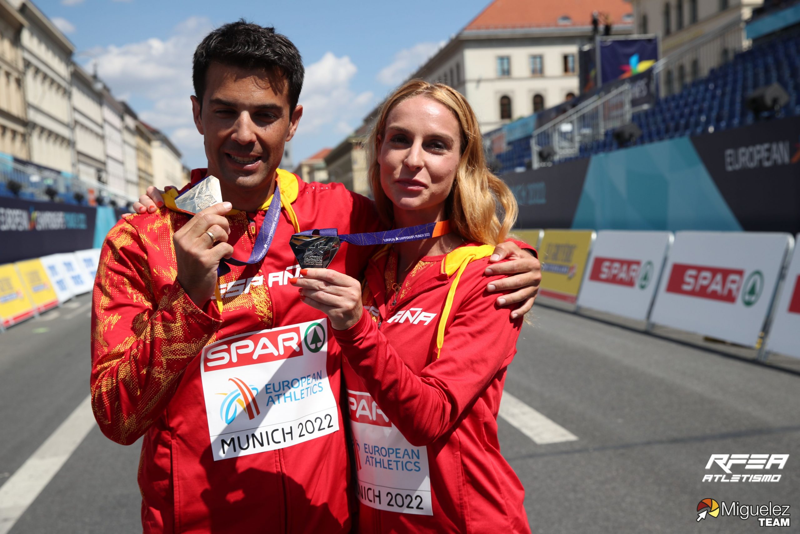 Miguel Ángel López y Raquel González. Fuente: Miguelez Team/Rfea