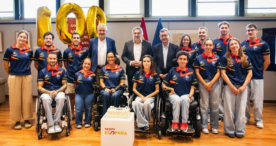 Nadadores paralímpicos españoles visitan el CSD