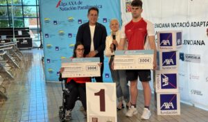 Delia Fontcuberta y Juan Ferrón ganan en la Liga AXA de Natación